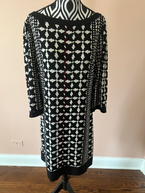 Laundry by Design Dresses & Skirts - 🎉GREAT condition LAUNDRY by design.  Black & White Houndstooth Shift Dress,